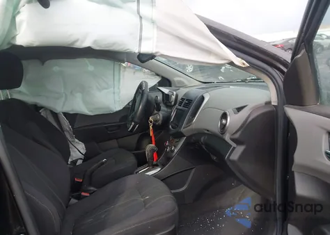 2013 Chevrolet Sonic Lt Auto z USA, uszkodzony, nr VIN 1G1JC5SB4D4189413